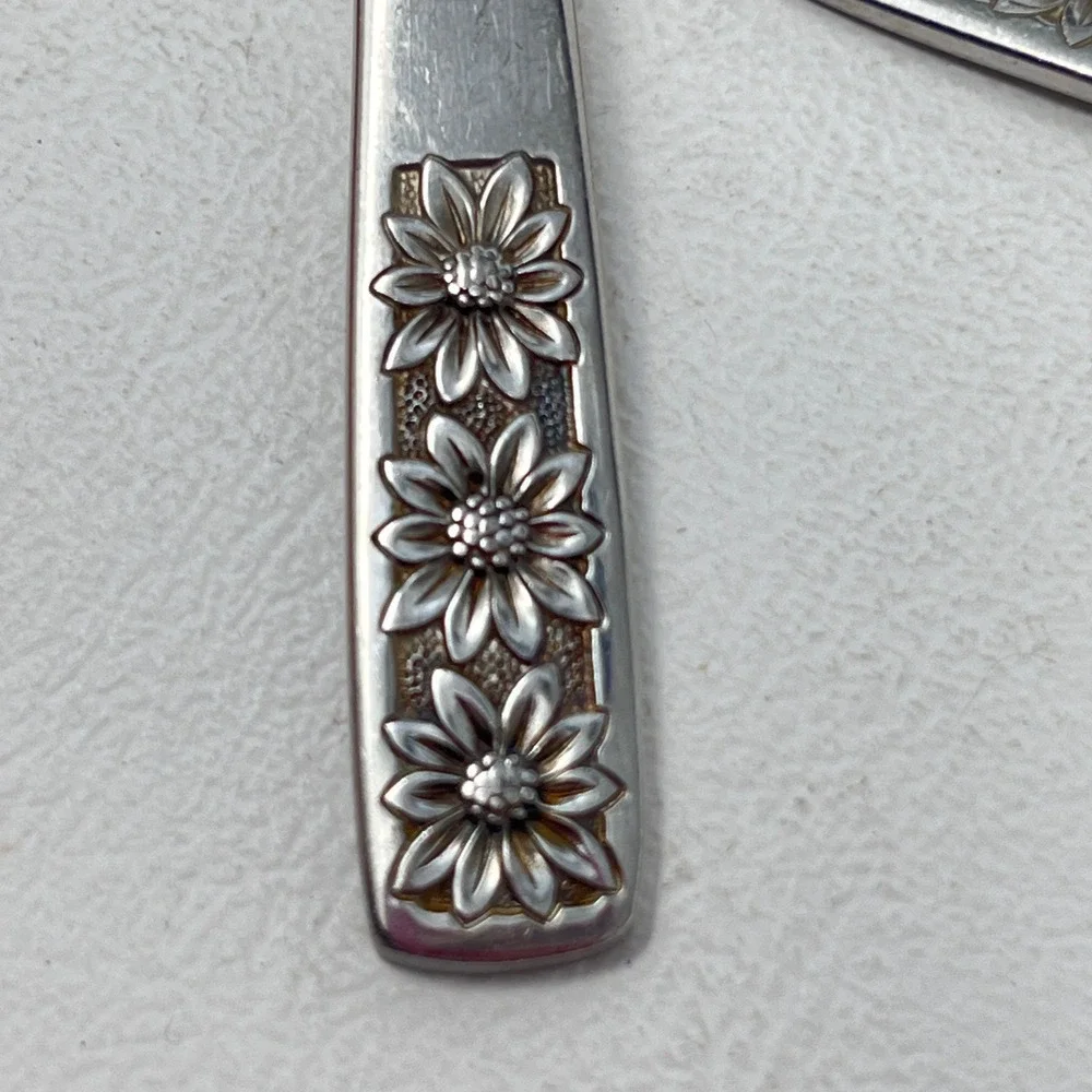 Rogers‎ Suncrest Stainless Flatware Set 35pc Floral Daisy Japan Mid Century READ